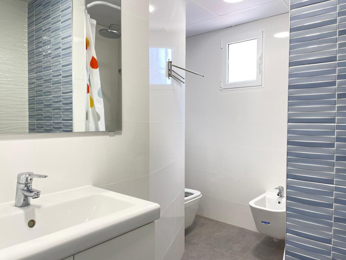 New Square Ocean Apartment Benidorm Bagian luar foto