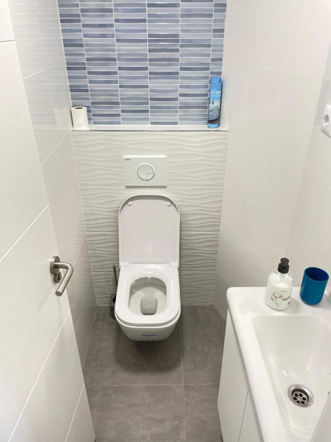 New Square Ocean Apartment Benidorm Bagian luar foto
